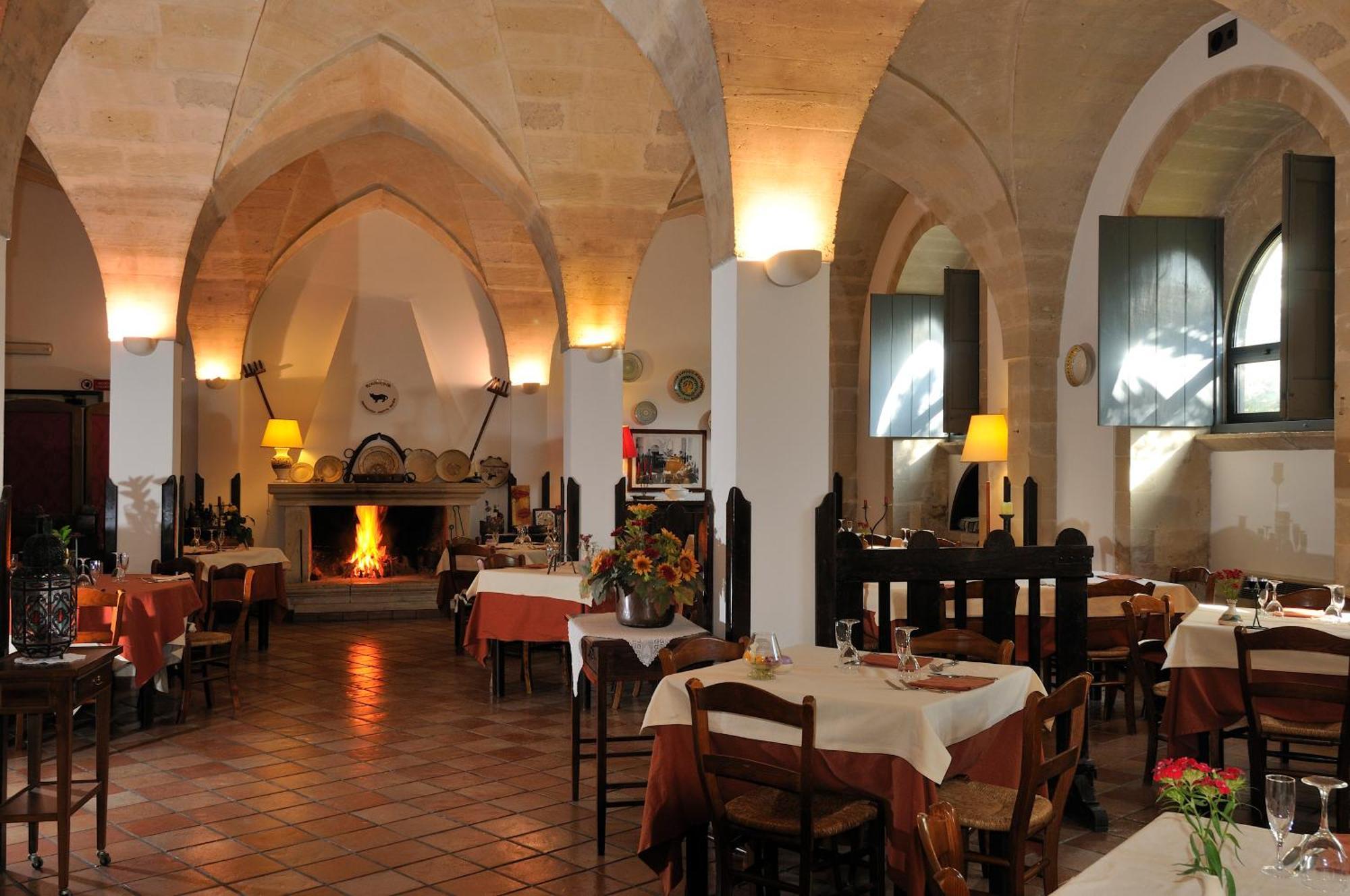 Masseria Gattamora Uggiano La Chiesa Exterior foto
